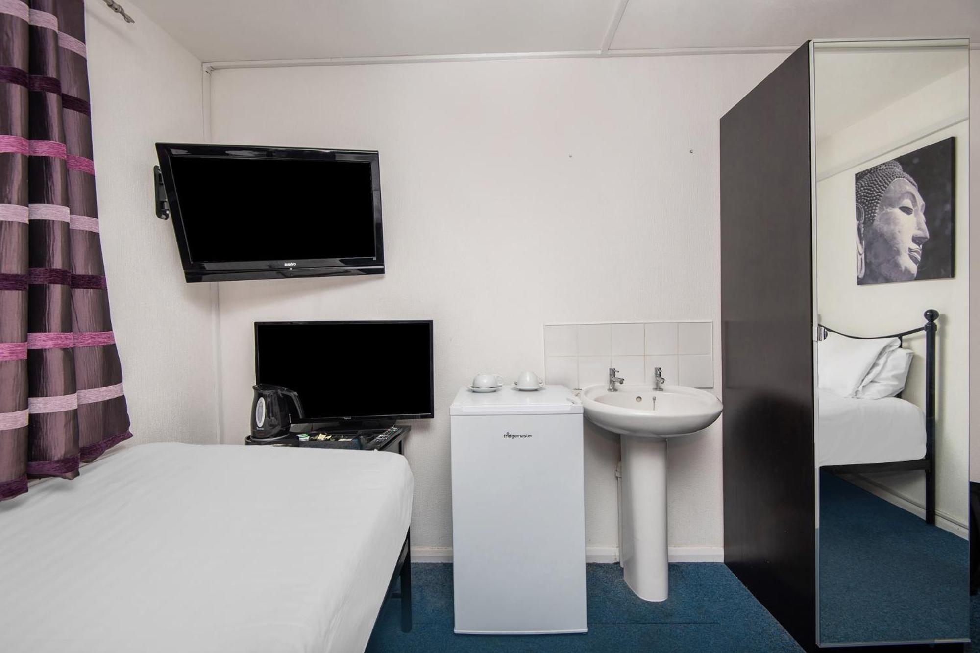 Chris'S Motel Stokenchurch Zewnętrze zdjęcie