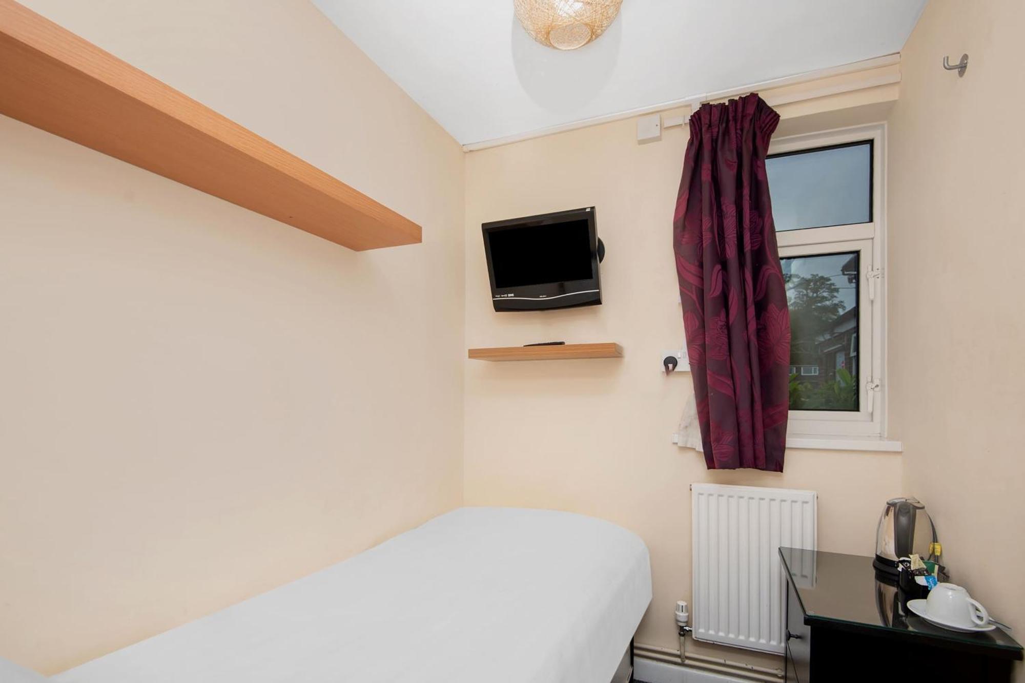 Chris'S Motel Stokenchurch Zewnętrze zdjęcie
