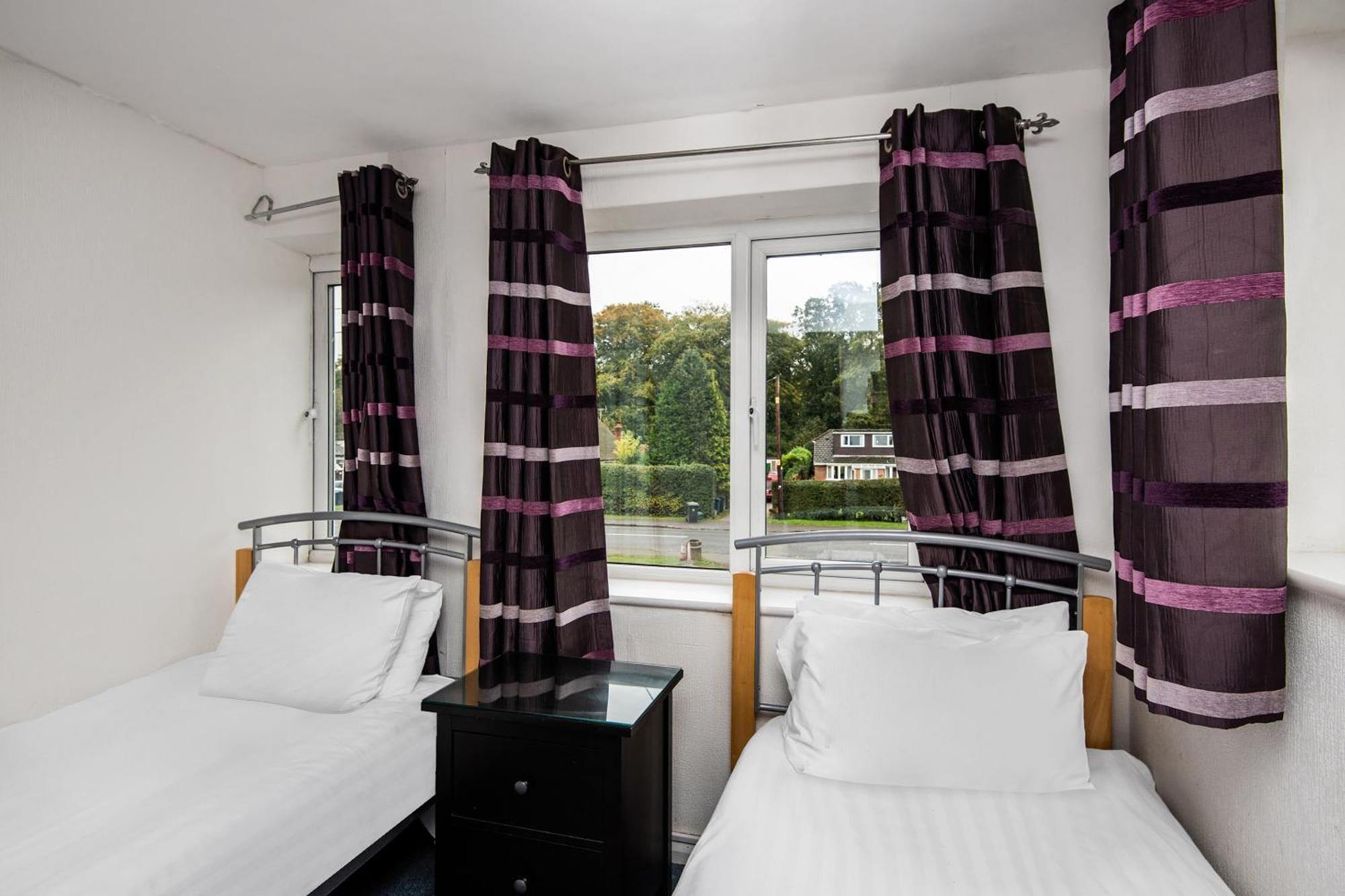 Chris'S Motel Stokenchurch Zewnętrze zdjęcie