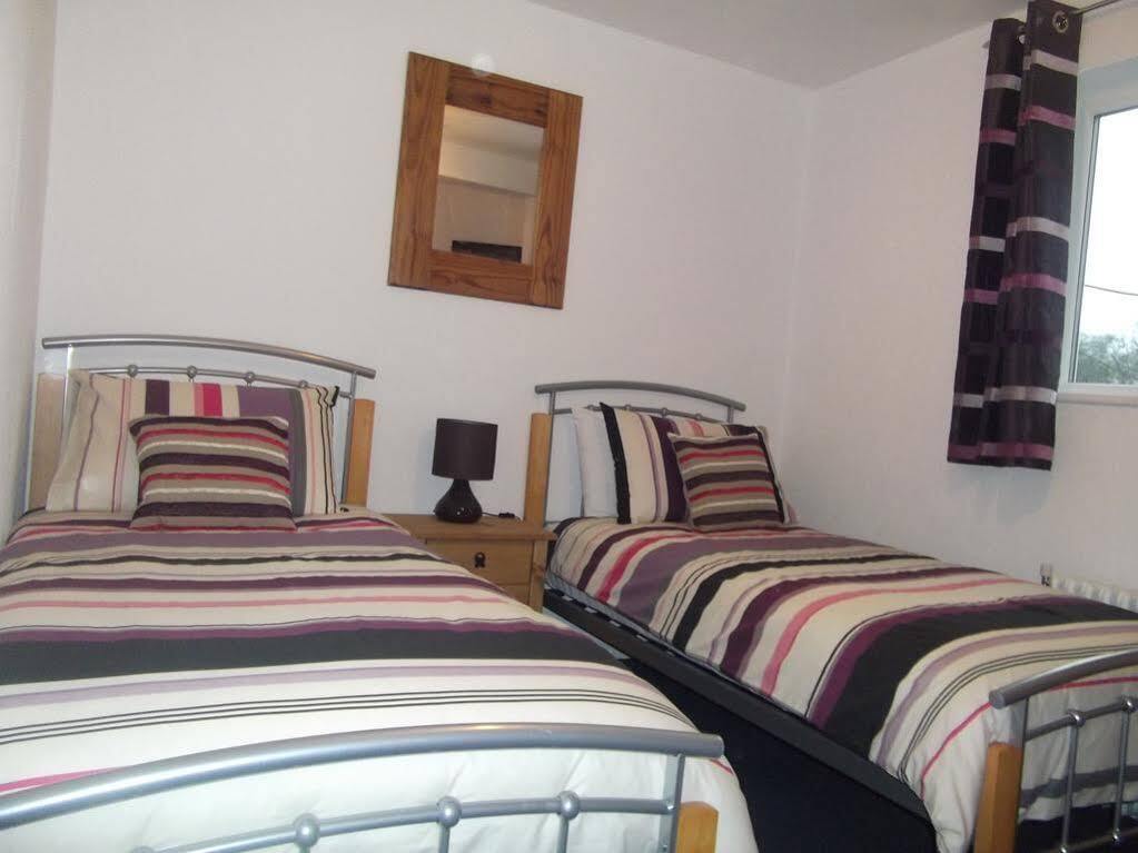 Chris'S Motel Stokenchurch Zewnętrze zdjęcie